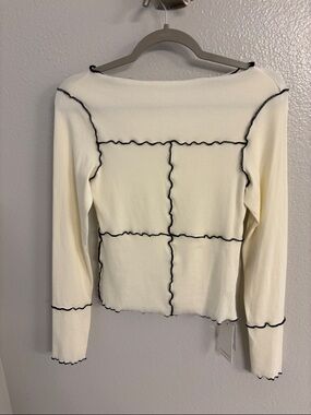 Commense Cream Long-Sleeve Top with Black Contrast Seams